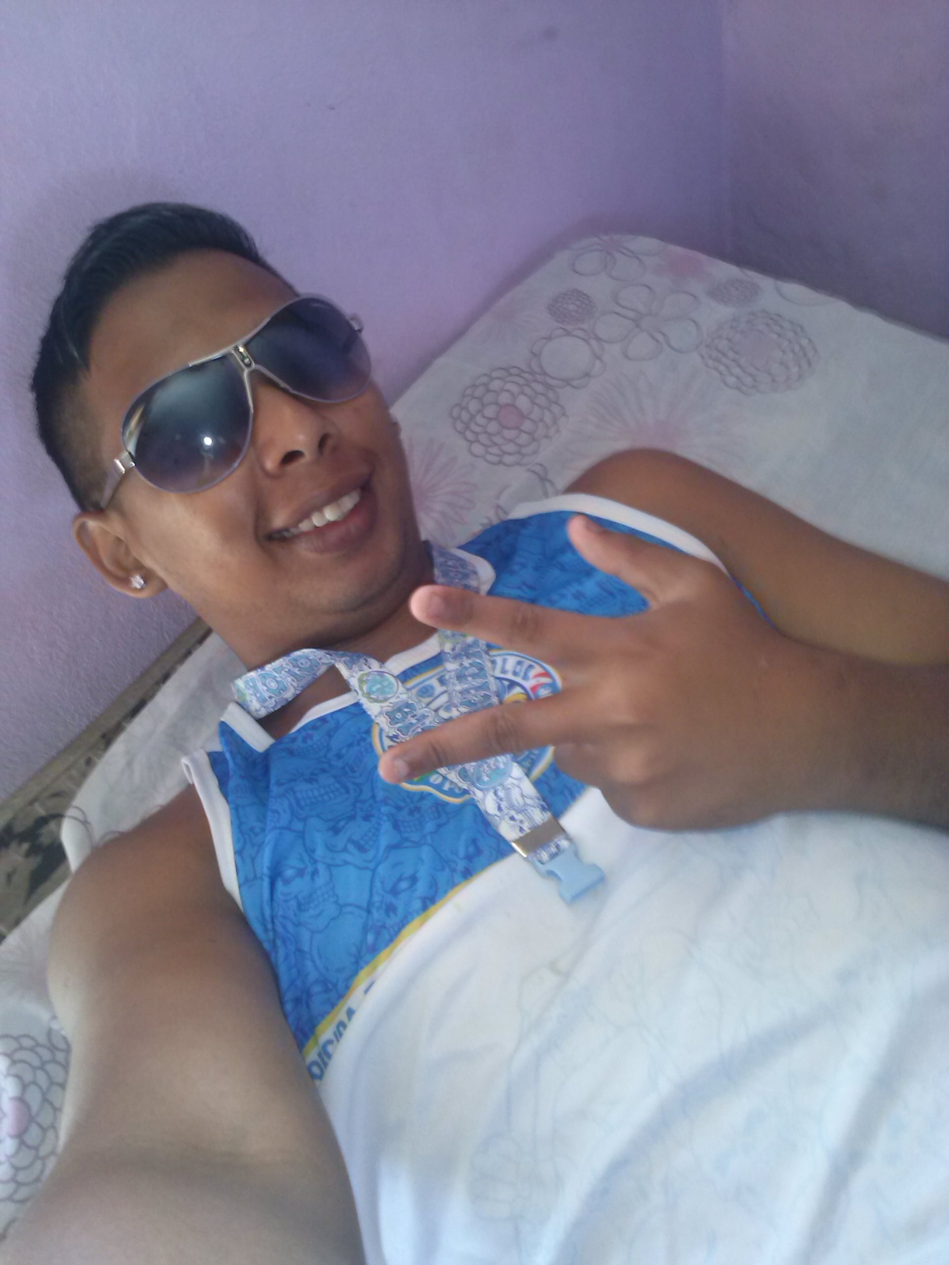 - smp ctgo meu amigo s2 e que fique bem claro, que nossa amizade foi DEUS que unil, entãoNINGUÉM pode nos separar, á não ser ele mesmo .. (yn.
D ' @susu_mf