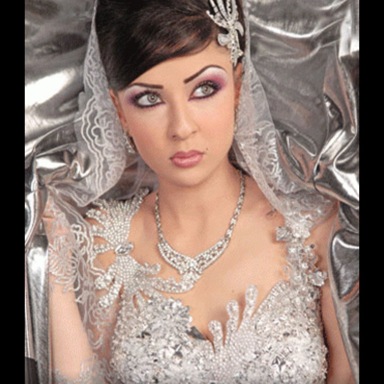 llarais's profile picture. كل ماتحتاجه العروس من صناديق للدزه للمكياج للعطور استاندات كفرات ،،،،،،،