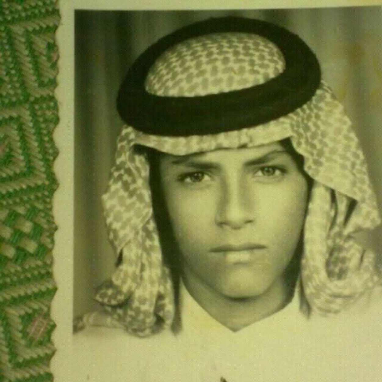 فقيراً الى الله 
ومسافراً اليه 
متاعي قليل 
ارجو رحمته واخاف عذابه