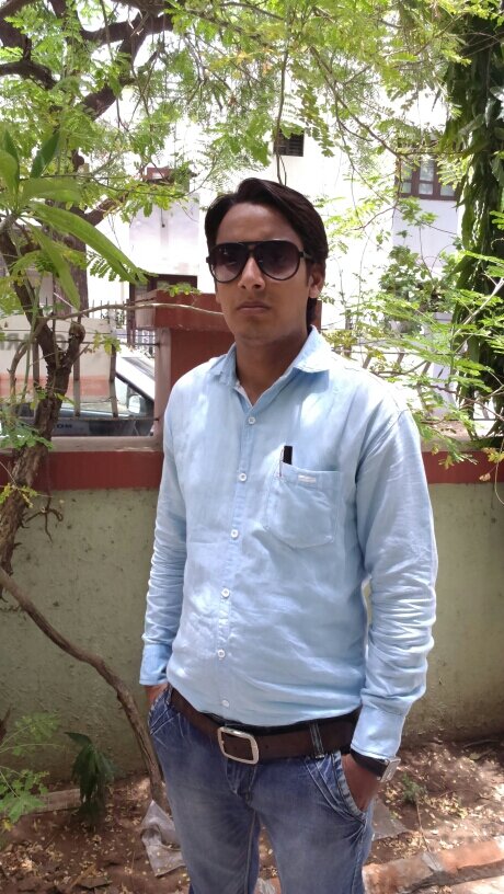 DineshsinghT's profile picture. 