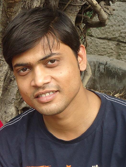 IMT-ian.... Basically from Kolkata.. Currently staying at Ghaziabad...