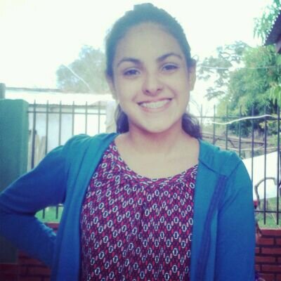 Y viendo como mi cordura y locura se enfrentan sin sesar hacia algun lado , algun dia, esta vida se inclinara.