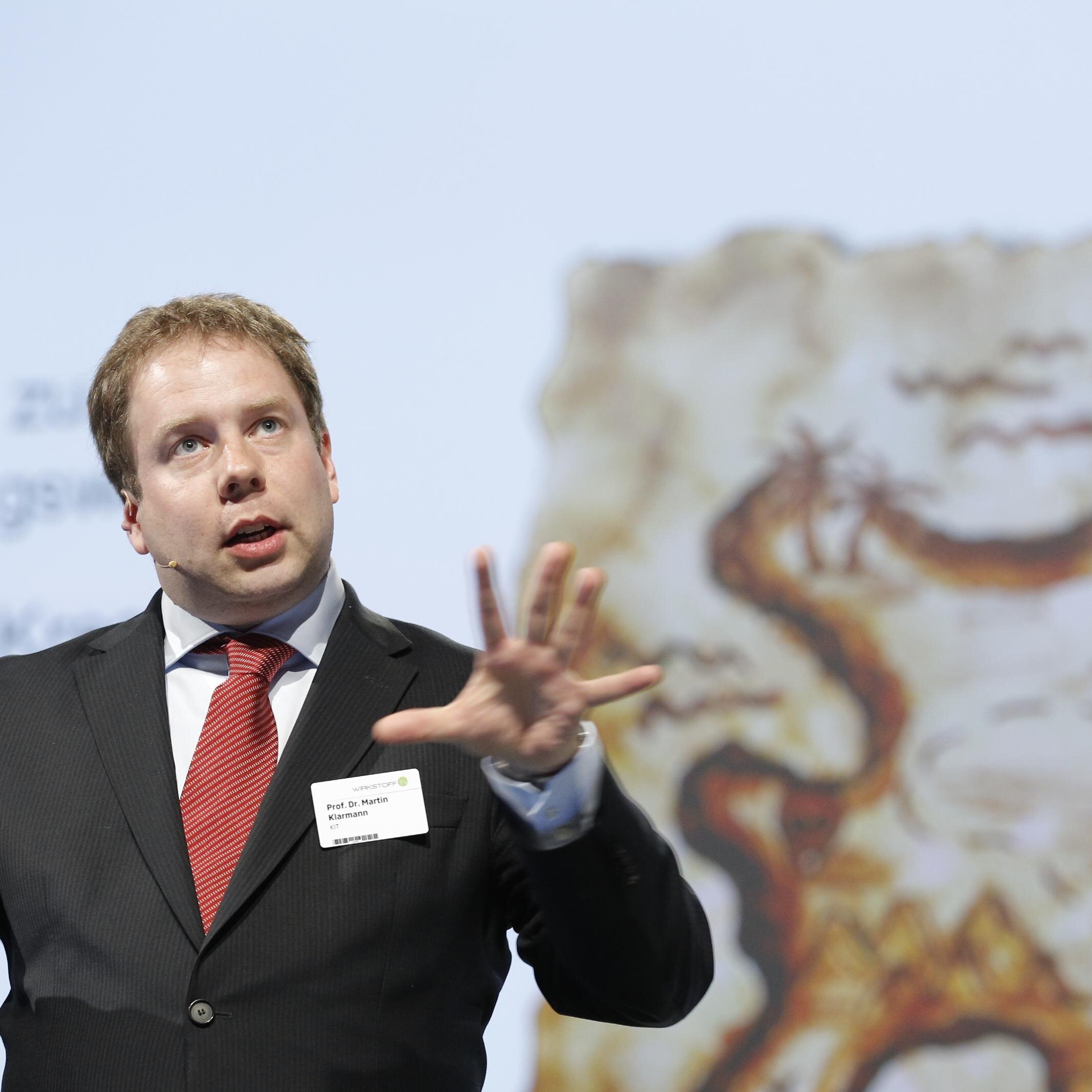 Professor of Marketing @KITKarlsruhe