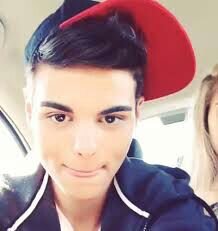 este twiter no lo uso para nada agregadme al otro @chelocece :)
