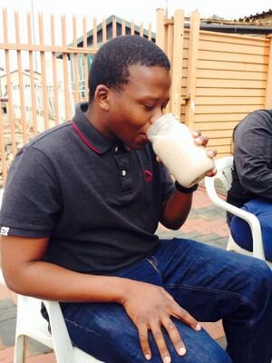 potlaki_ix's profile picture. Matlala bata - phat enough to play morabaraba on my stretch marks.