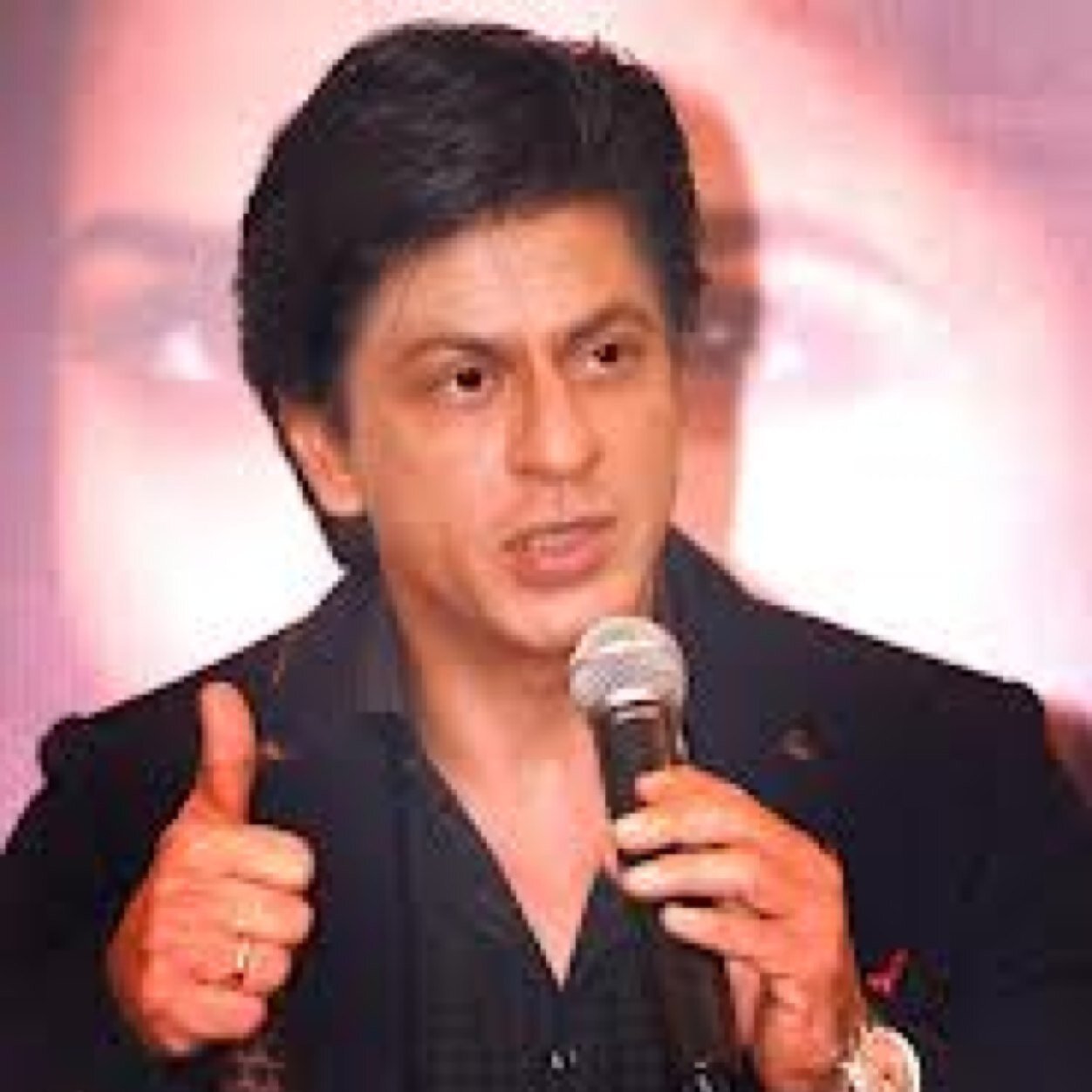 Die Hard Fan Of SRK..!!