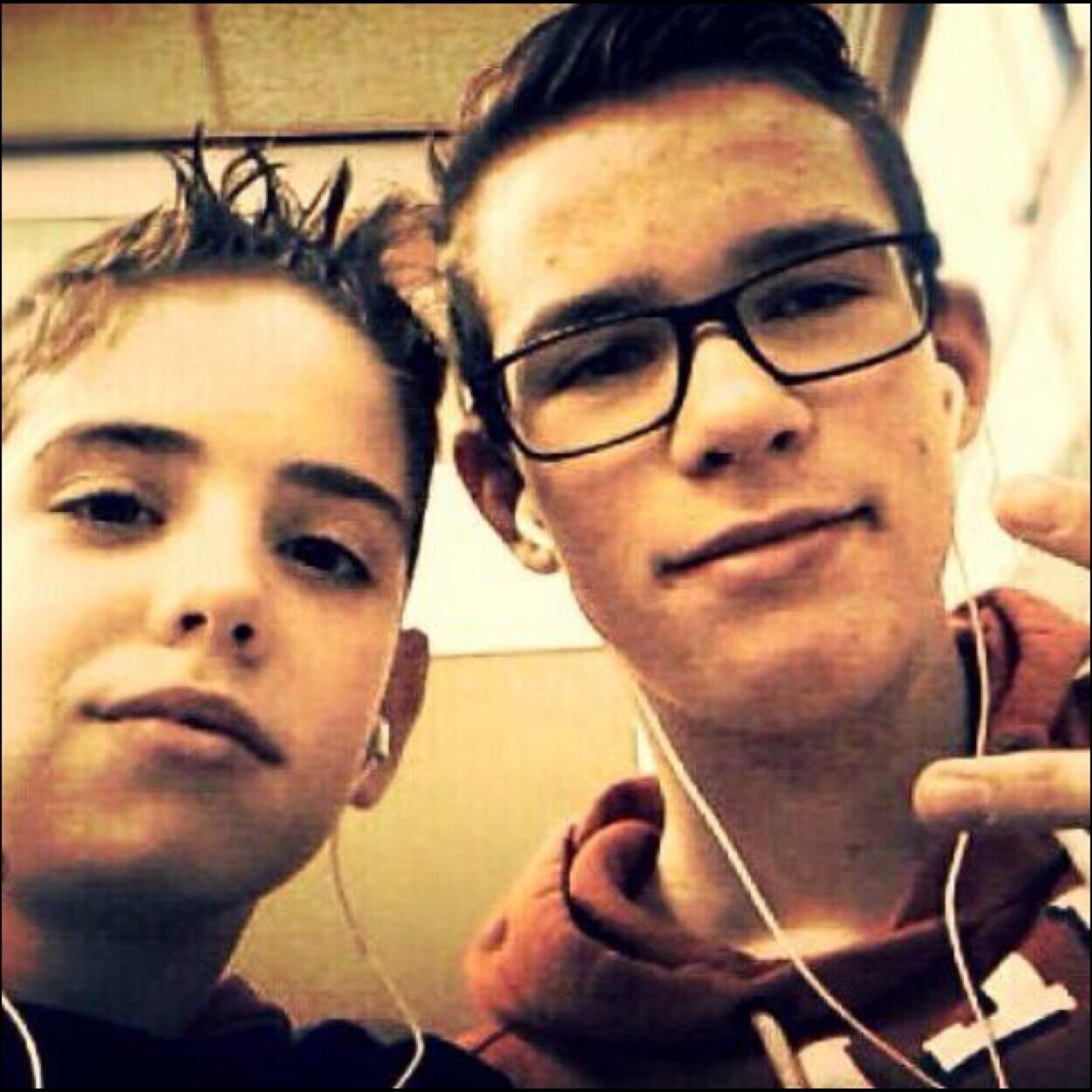 dennisdez's profile picture. Dennis de zeeuw, insula H3D, Vv s-Gravendeel B1, FEYENOORD ROTTERDAM IG: dennisdez.