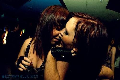 jennifersally's profile picture. lucid is my mind, fervent is my heart, forever entwined, together and apart 3