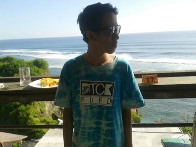 EManorch Profile Picture