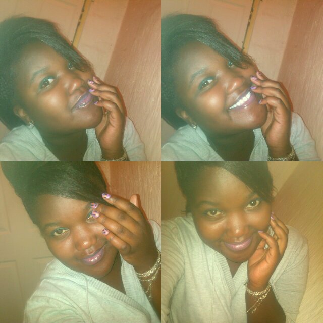 An aspiring fashion designer with a mad passion 4 life and all things beautiful :) well informed,super talkative, down to earth and drama free