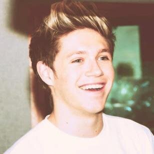 Justin Bieber || One Direction. 
Now, my bio is perfect