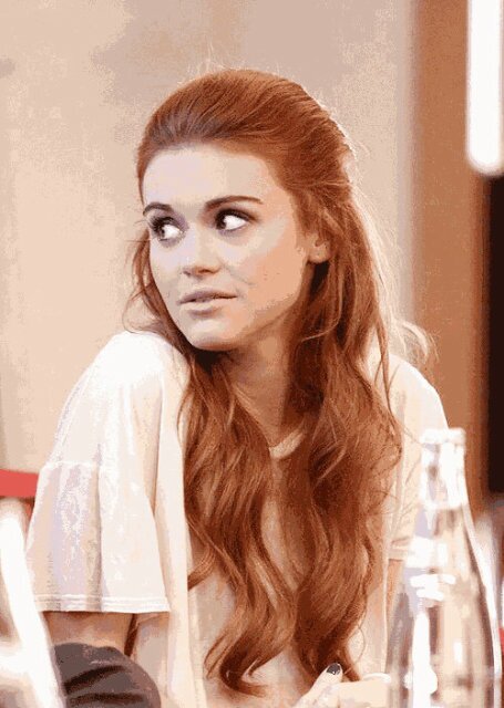 Hey Im Tiffany i love shopping I'm 16 I'm living with @em_dollface and Will I'm her other cousin I'm have a  silly personailty I'm new to wmhs   [Glee/OC/RP]