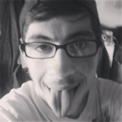 Profile Picture of James Hannaford-Hill (@ItzMrPandaHD) on Twitter