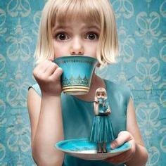 coposdepapel's profile picture. Barcelona. Orgullosa de ser escorpio. Un poco obsesiva compulsiva. Algún día me vengaré de Cupido. Le vendí mi alma al diablo y me la devolvió.