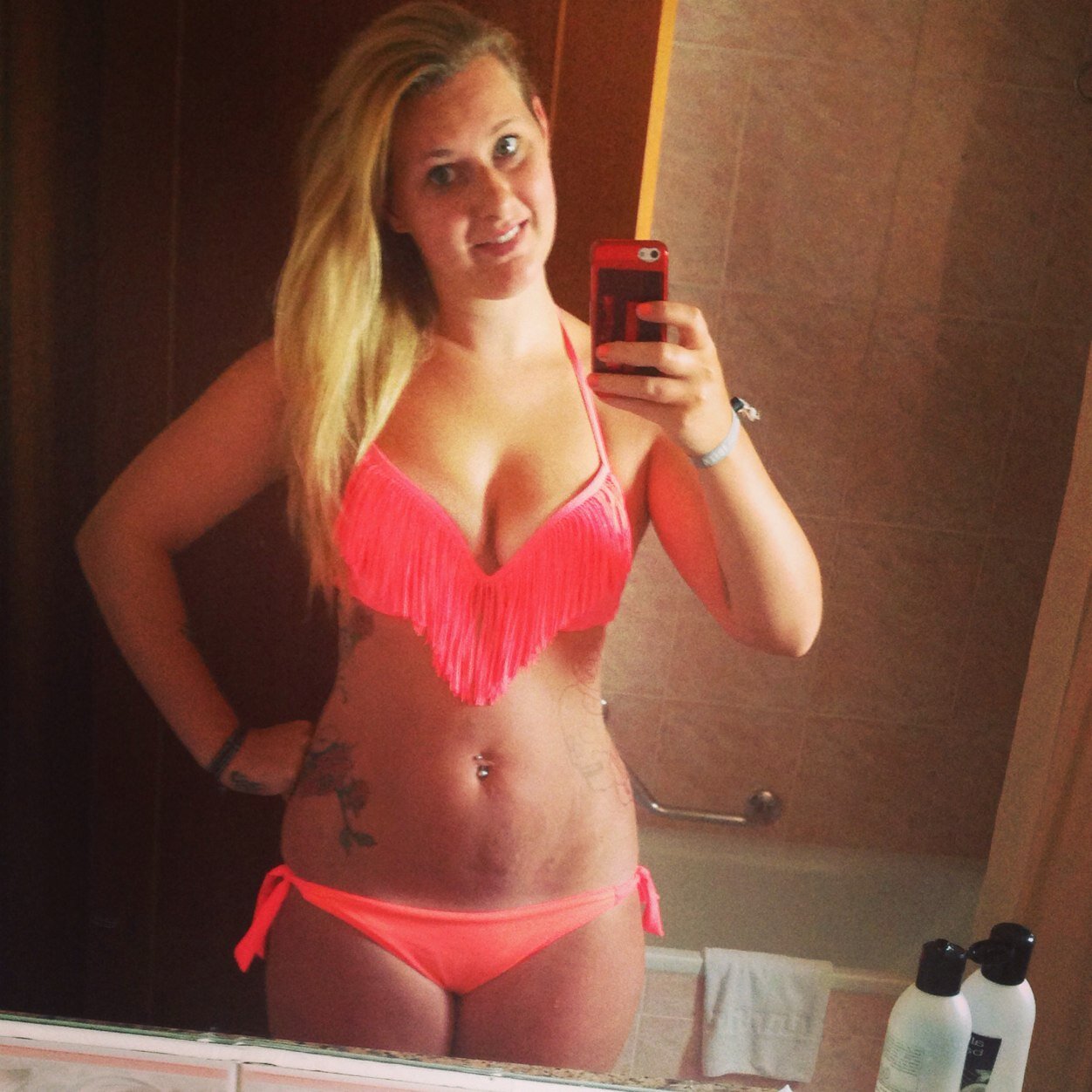 katievprice1's profile picture. 