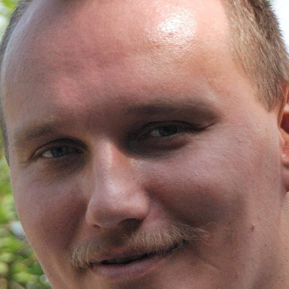 Python, Erlang developer in the wheelchar