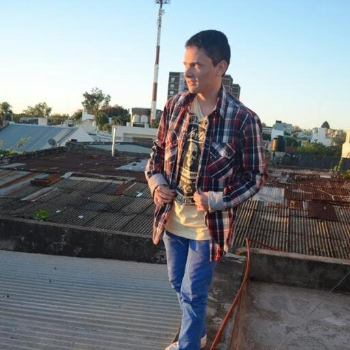 QimmyR's profile picture. I'm photographer. 
Live in the moment, because everything else is uncertain. Lynn university