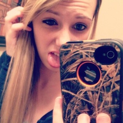 16 years youngg. singer. country girl everyone has problems some are just better at hiding it then others -will smith ❤️❤️