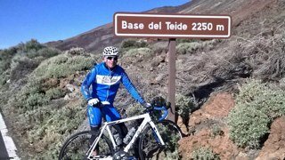 Director of Business Development & Associated Services at Canterbury College. Cycling Aficionado and VeloRefined Aerosmiths rider with his own views on things..