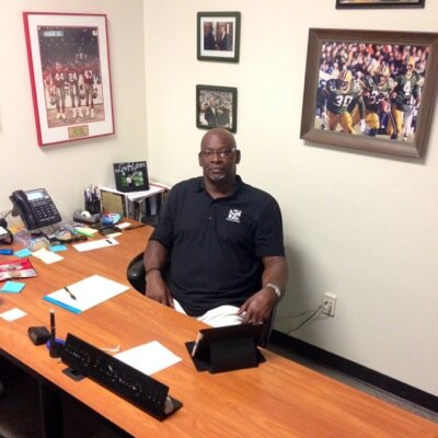 Mentor at My Brother's Keeper (@MBKInc). Three-time Super Bowl Champion, six- year NFL veteran, six-year ex-NFL RB Coach for the Green Bay Packers.