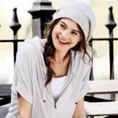 Behati Prinsloo. | A girl with dreams; and looking for friends. | [Roleplay]