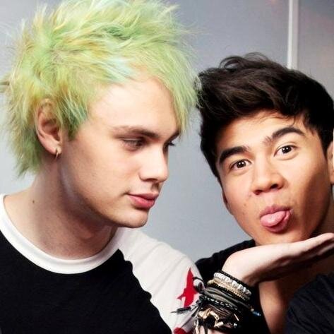 sexdrugshood's profile picture. irwin got me all heart-eyes emoji