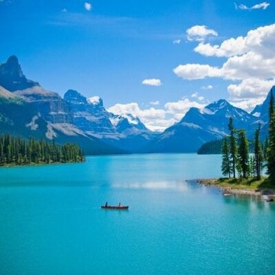 S’entourer de gens positifs qui nous tirent vers le haut et avec qui on se sent bien est primordial pour s’épanouir et avancer sur son chemin…