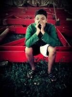 Hidup ga usah di pikirin yg jelas hidup ini keras jalani dan berkaryalah biar sederhana tapi bikin bangga :)