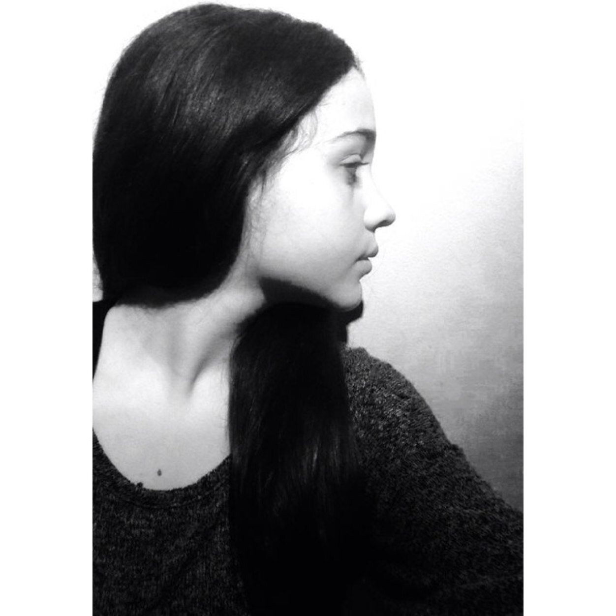 konstantinaypsi's profile picture. Everything that downs me...makes me wanna fly...