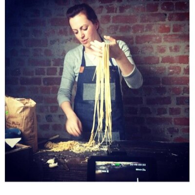 delisoustweets's profile picture. There are very few things I love more than food.This is a showcase of my adventures in food where it takes me, and what I learn.