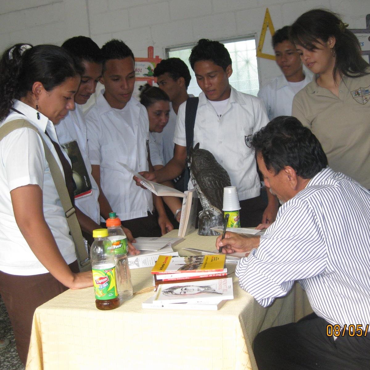 angelvados's profile picture. ESCRITOS  Y PROFESOR, DE HONDURAS