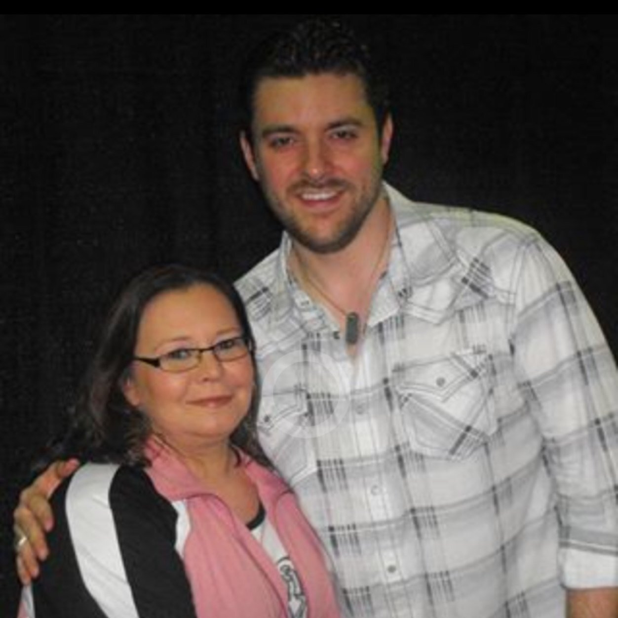 I have a loving husband and three amazing kids love country music!