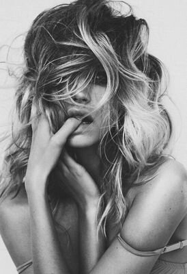 Born in Charming, I moved away when I was young, but I'm home now. @JaxMayhemTeller owns my heart. Nanny to #Abel & @littlestbadboy  #CharmingAnarchyRP