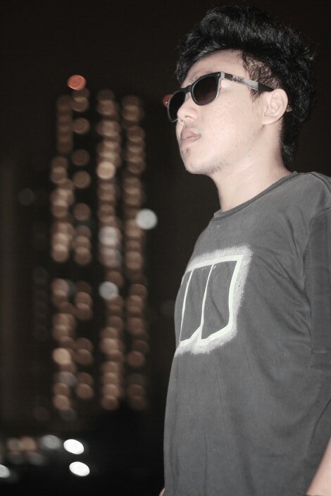 noviansamm's profile picture. I Love Allah | futsal Baga-baga | IT Unindra PGRI |@PeskyMarbels Bassist | milanisti |i'm traveller and backpacker