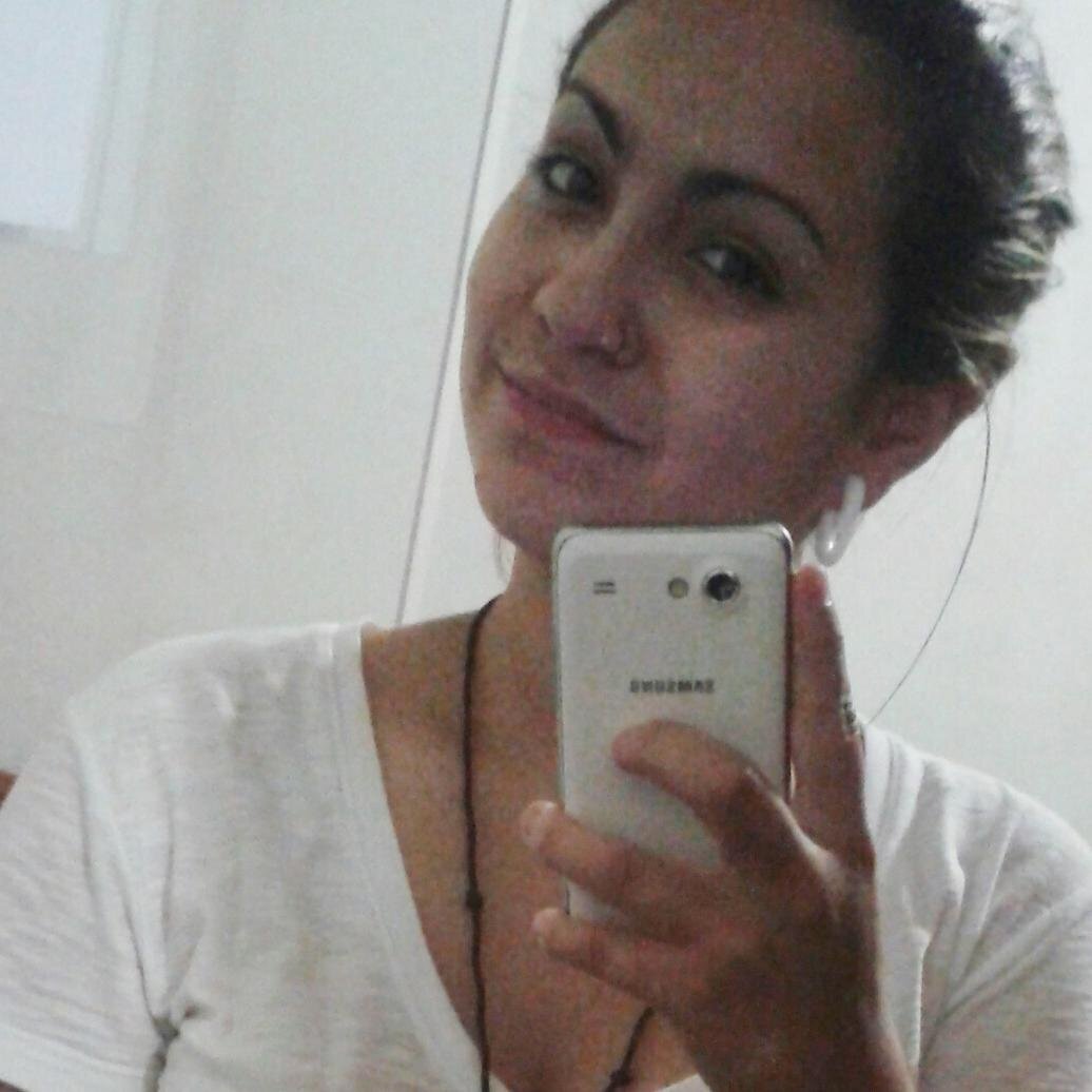 Meu riso é tão feliz contigo!