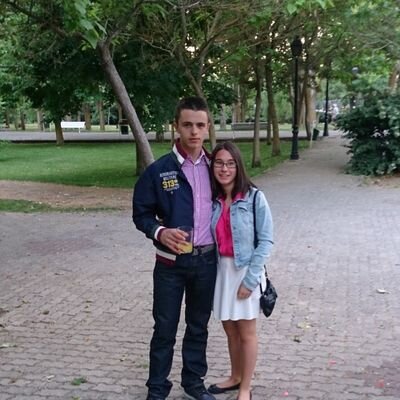 Gran aficcion a la bici y a salir con los amigos y amante del campo aunq la mayor aficcion es Y.V~18