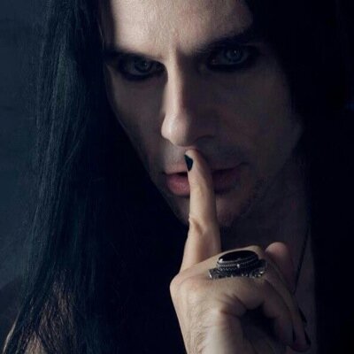 HithionDefender's profile picture. My name is Arradir. Im a warrior who fights in the name of a kingdom long since gone. Wandering in search of my purpose.. |+21| |RP|