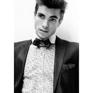(RP|Gay|Married) Hey, I'm Felix and I'm 23. Father of Skylar Mitchell-White. My husband @LukeRP__ is very sexy and fabulous. He also gives great handjobs.