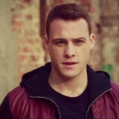 FANTATIK GB MANYAGI KOYU KEREM BURSIN VE HANDE DOGANDEMIR FANIYIM !

TAKIPPPP LUTFENNN :'( 
FOLLOW ME PLEASE :(