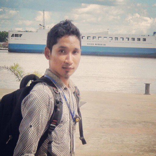 yudhapandiangan's profile picture. Saya adalah seorang pria sederhana yg kegantengannya hanya bs dilihat dgn mata tertutup. Saya merupakan admin @LawakanKita.