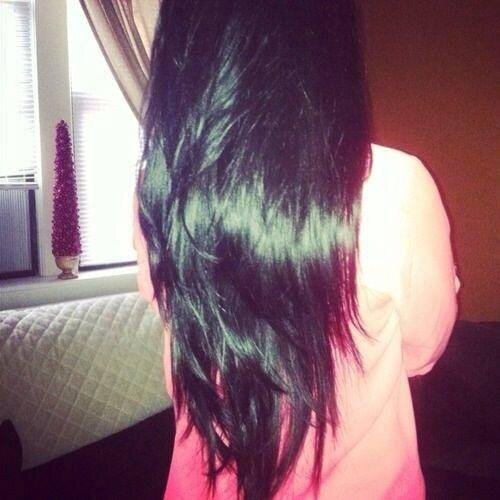 MaryamMR1's profile picture. انثى عاشقة للحياة , مولوعة بالروايات ,  لاتنتمي للواقع ابدا تعيش في احلامها و لا تحلم الا بما يمكنها الوصول اليه . عشقها علم النفس و تطمح لكي تكون طبيبة نفسانية