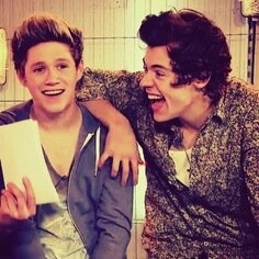 pls follow @flawlenarry // she follows back, just ask // thanks ilysm