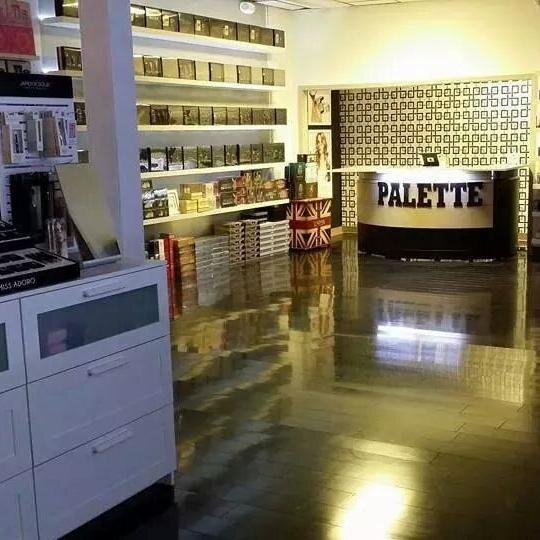 Your Source For The Best in the Fragrances and Cosmetics World!
100% Authentic Name Brand Perfumes
for Men & Women.