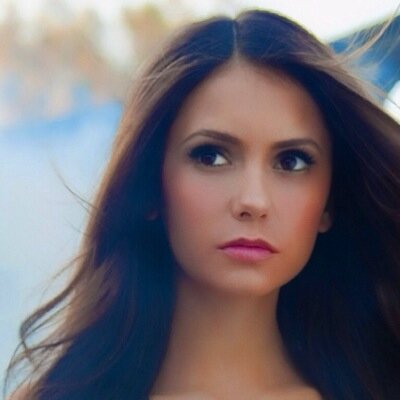 Single Vampire Girl......who loves stefan salvatore!!!!!!!!