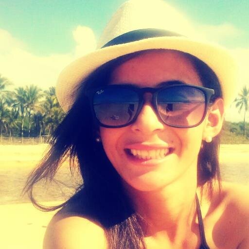 AmandaBassoo's profile picture. Segue '--'
E sem ter medo de perder, eu vou lutando ♫