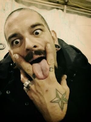 BigDaddyvapes24's profile picture. like to chill take phat vapes hang with.  ma kids and oh ya I GET DOWN!