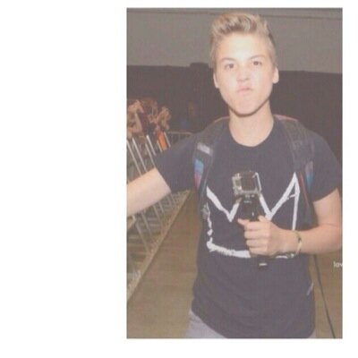 follow @espinosawhat i follow back!