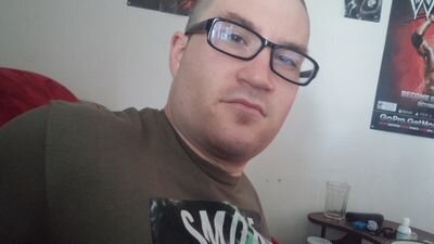 24yr Old
Married
Father
Pro Wrestling Fan
Gamer
I speak very bluntly
I love death/metalcore breakdowns