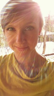 sarahsawthesun's profile picture. 