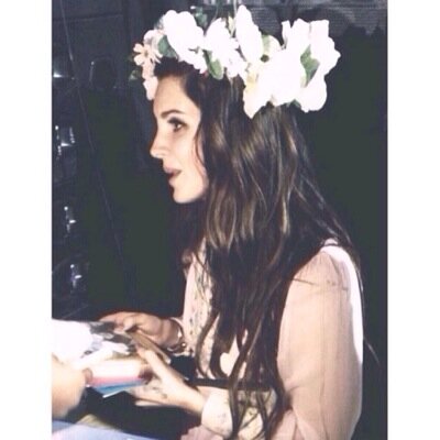 - heavy metal love of mine - gifs of the queen @LanaDelRey